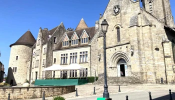 Mairie de Bourganeuf - 23400 Bourganeuf