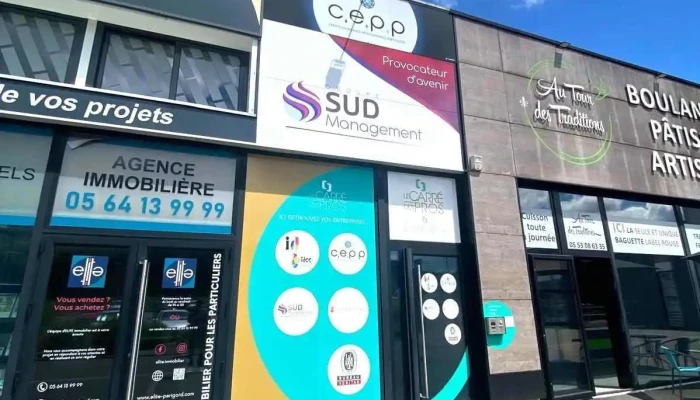 Agence Idcc -   Agence De Communication Gestion Des Reseaux Sociaux Sites Internet Logos Perigueux Dordogne Exterieur - Sanilhac
