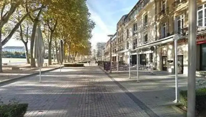 B Pub -  Street View Et 360deg - Niort