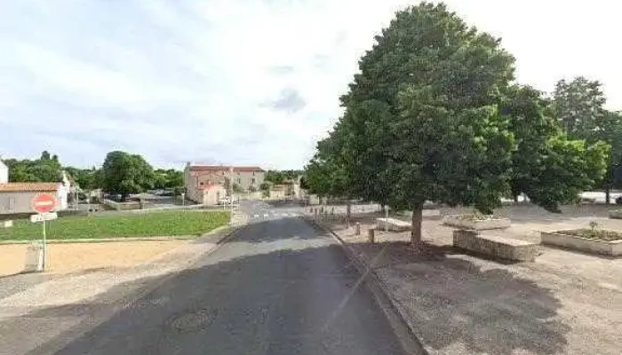 Espace Jean Vilar -  Tout - Aiffres