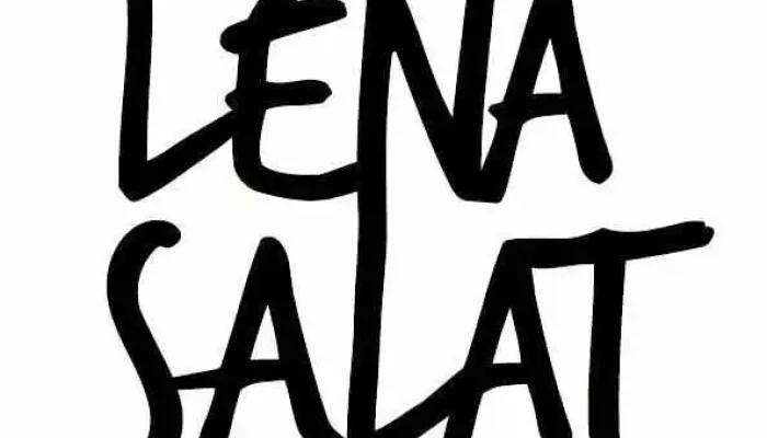 Léna Salat - Freelance en communication éditoriale - France