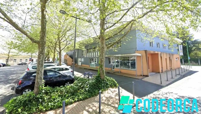 Maud Kassis - Up'taCom - 33160 Saint-Médard-En-Jalles