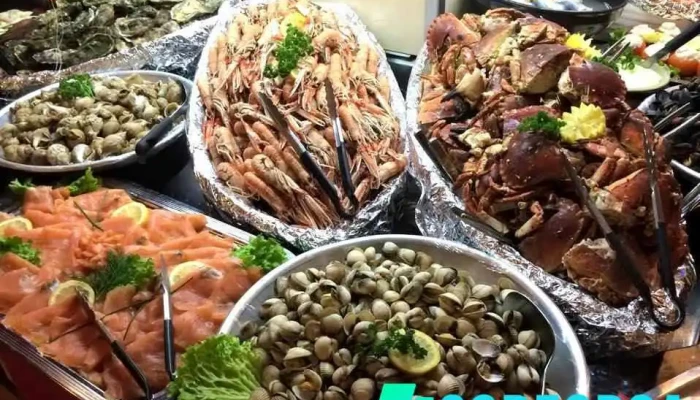 Restaurant Les Pyramides -  Plats Et Boissons - La Crèche
